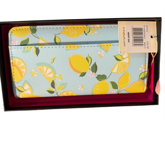Trina Turk Handbags - Trina Turk Lemon Print Blue & Yellow Zip Around Wallet 🍋